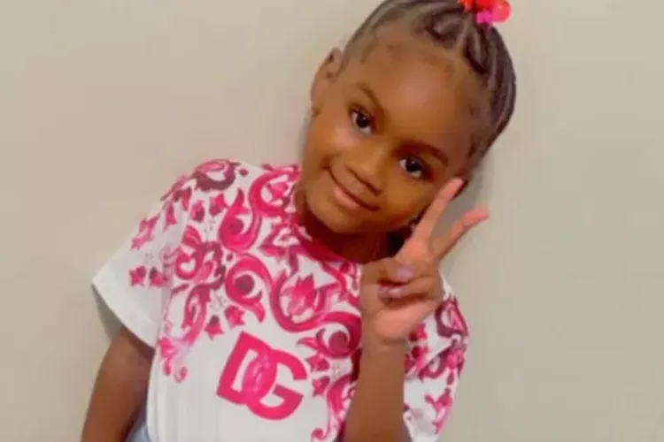 5-Year-Old Girl  Shot Dead in Front of Father While Sitting in Parked Car in Chicago