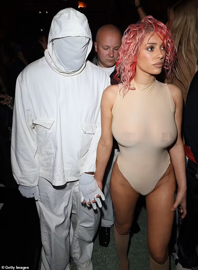 Kanye West’s Wife Bianca Censori Stuns with Pink Hair and Daring Outfit at Paris Fashion Show (PHOTOS)