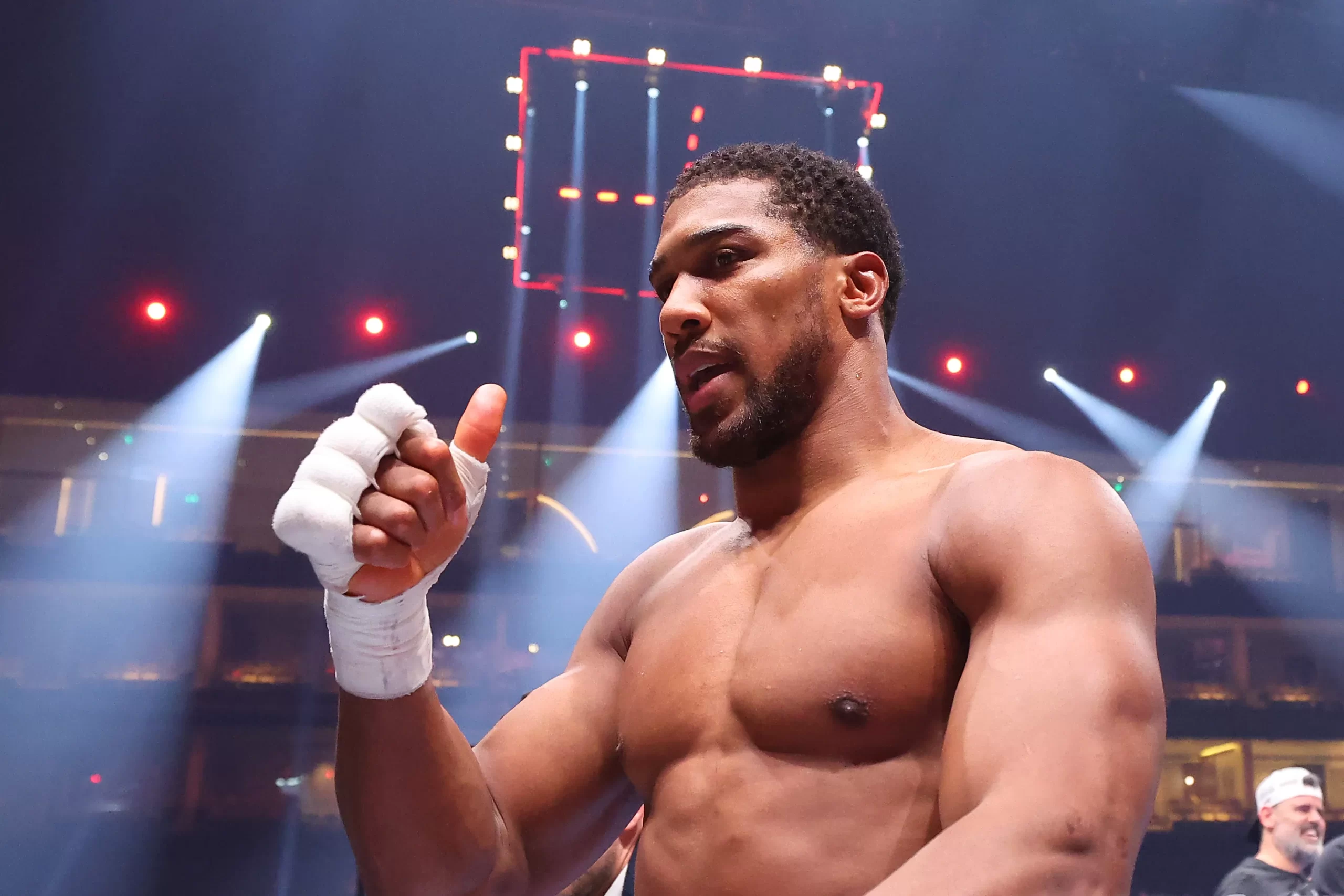 Ex-Boxing Champ Anthony Joshua Moves Out of Mother’s Home Ahead of Dubois Showdown