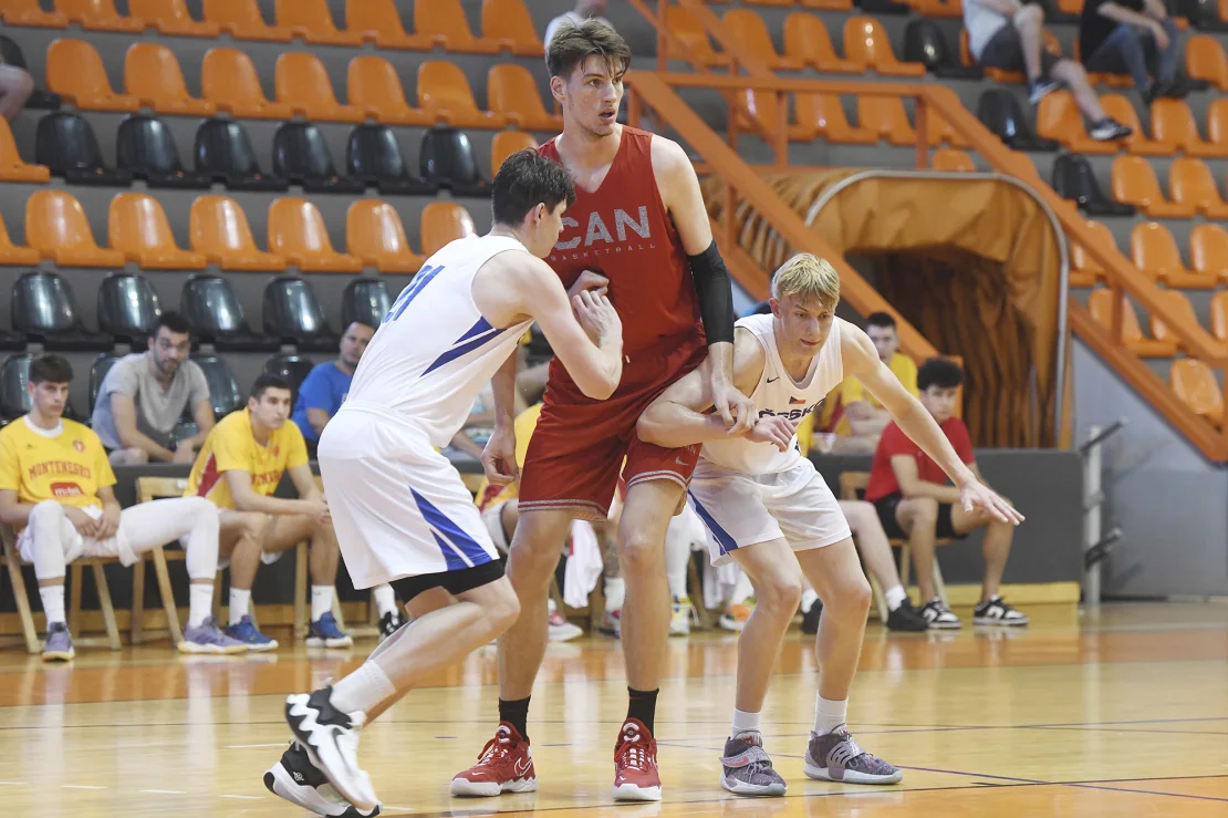 Olivier Rioux, At 7’9″, Set to Become Tallest College Basketball Player in History