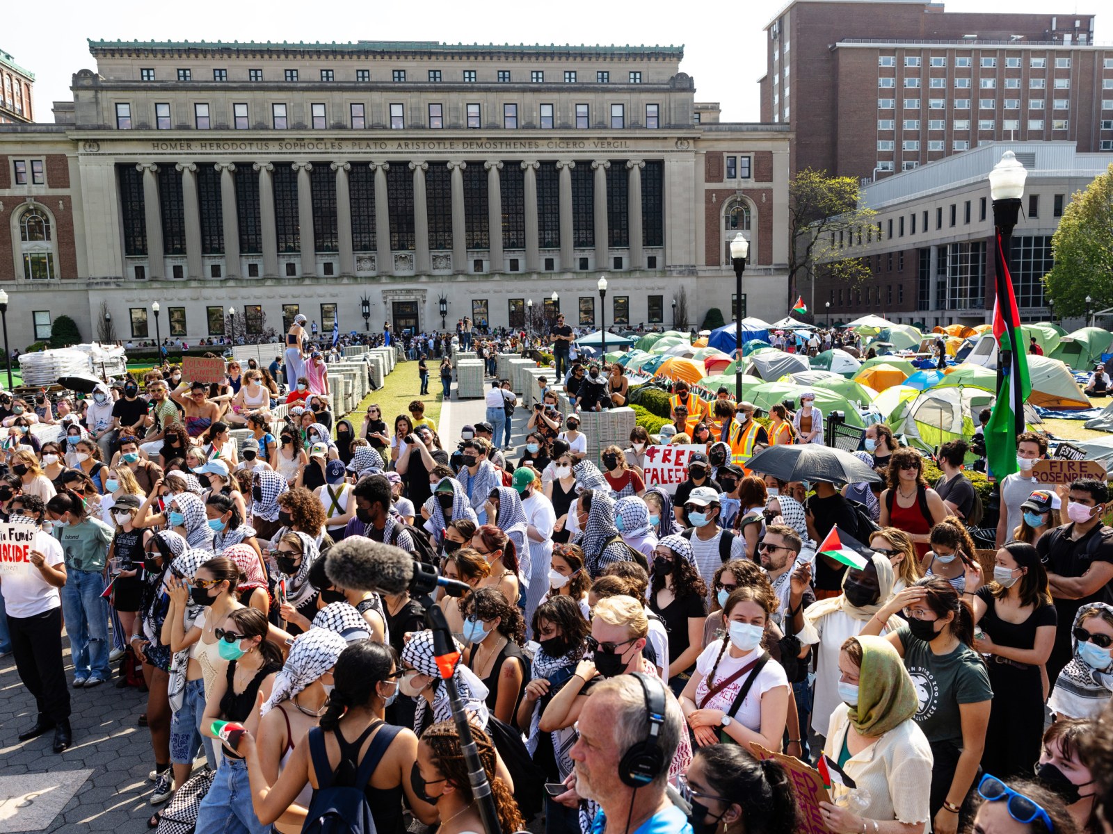 Manhattan DA Dismisses Cases Against 31 Columbia University Hamilton Hall Protesters