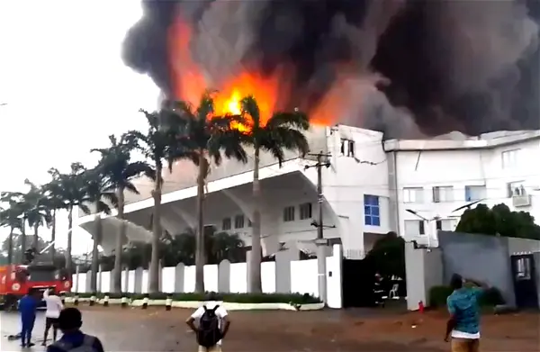 Fire Engulfs Christ Embassy Headquarters in Lagos: Pastor Oyakhilome Vows to Rebuild “Bigger and Better”