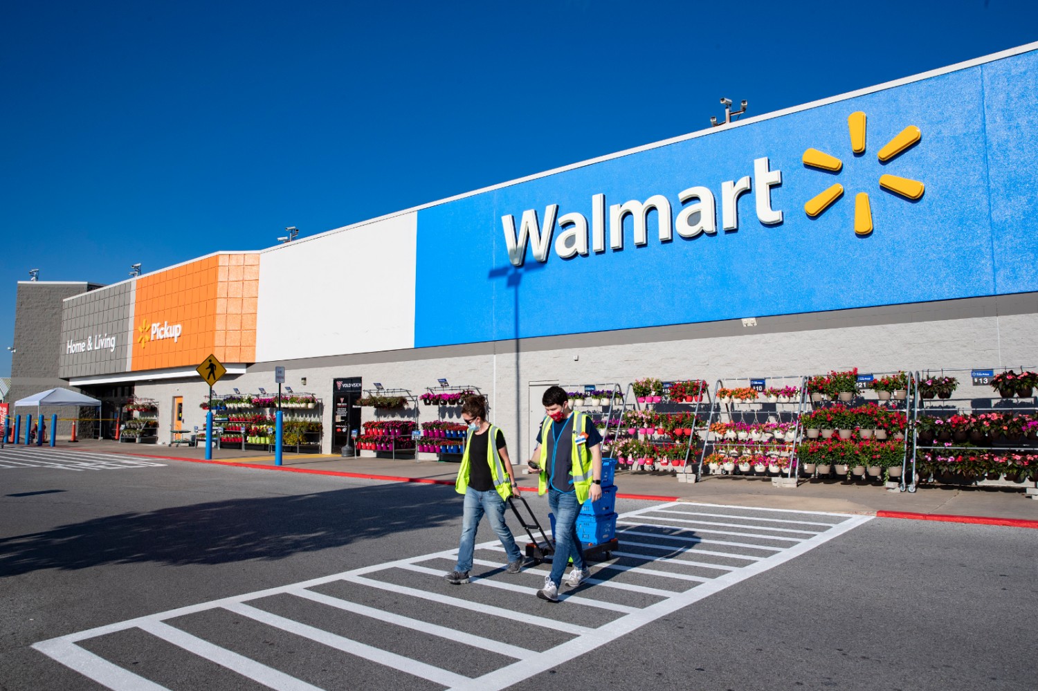 Walmart Apologizes After Customer Points Out Overcharge on Grocery Receipt Due to Tax Rate Error