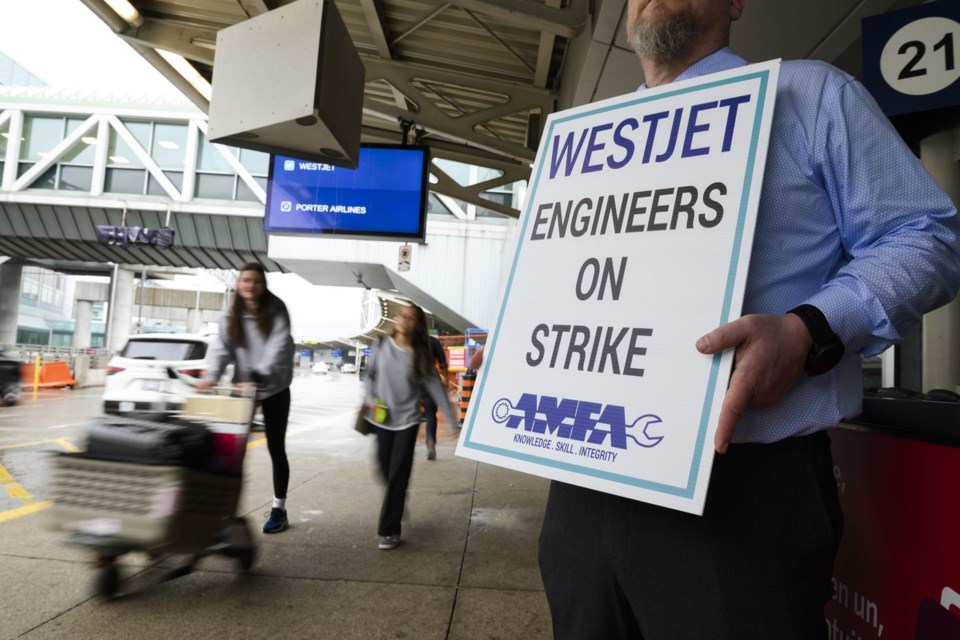 WestJet Cancels Hundreds of Flights Amid Aircraft Mechanics Strike