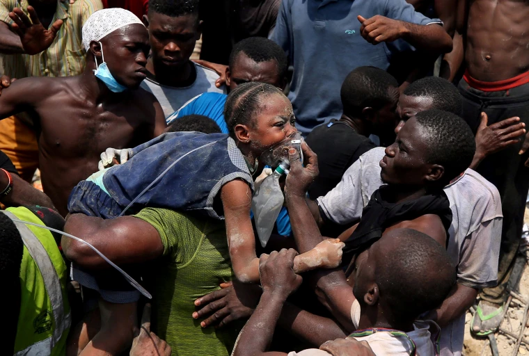 Collapse of Two-Storey School Building in Plateau State, Nigeria Leaves Many Students and Teachers Feared Dead