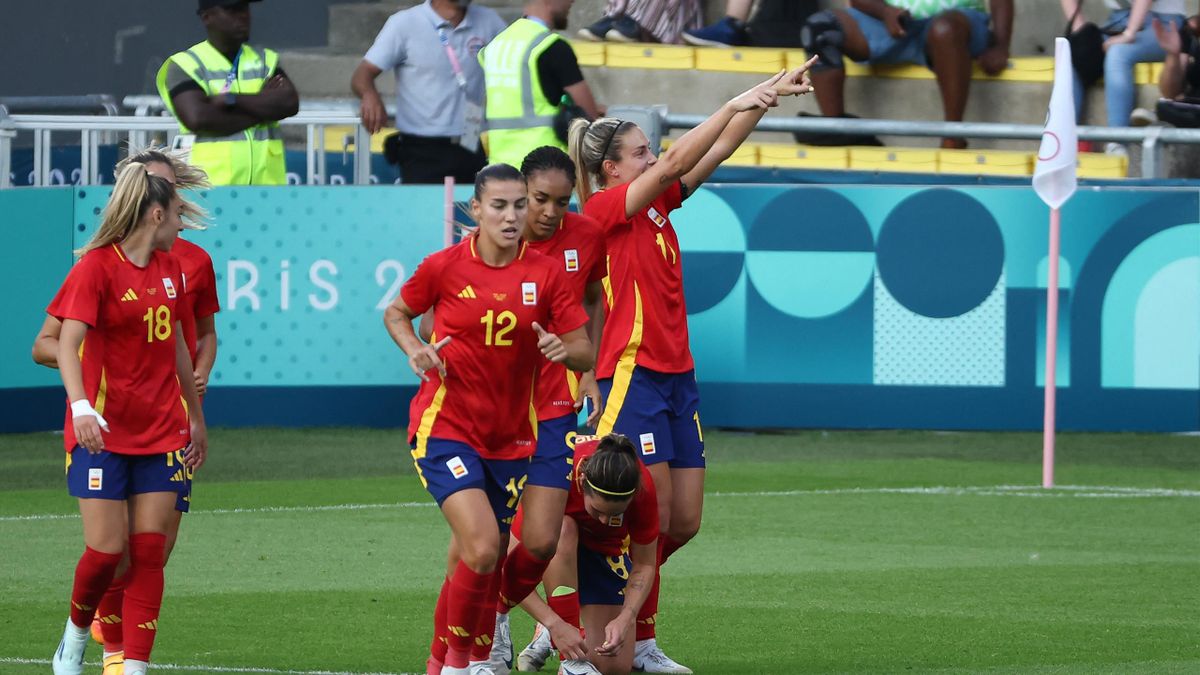 Alexia Putellas’ Late Free-Kick Sends Spain to Olympic Quarter-Finals