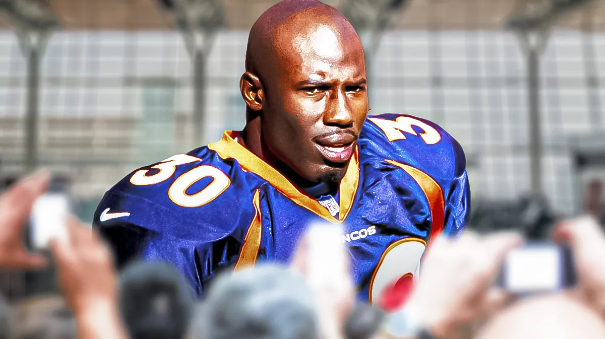 NFL Hall of Famer Terrell Davis Handcuffed and Removed from United Airlines Flight