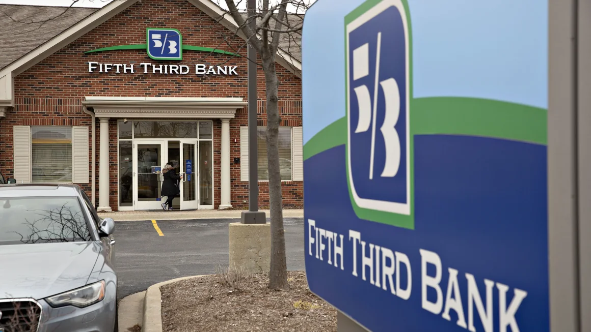 Fifth Third Bank Agrees to $20 Million Settlement Over Fake Accounts and Illegal Auto Insurance Practices