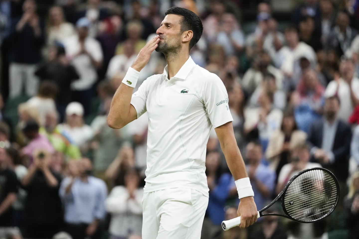 Novak Djokovic Clashes with Wimbledon Fans After Advancing to Quarterfinals