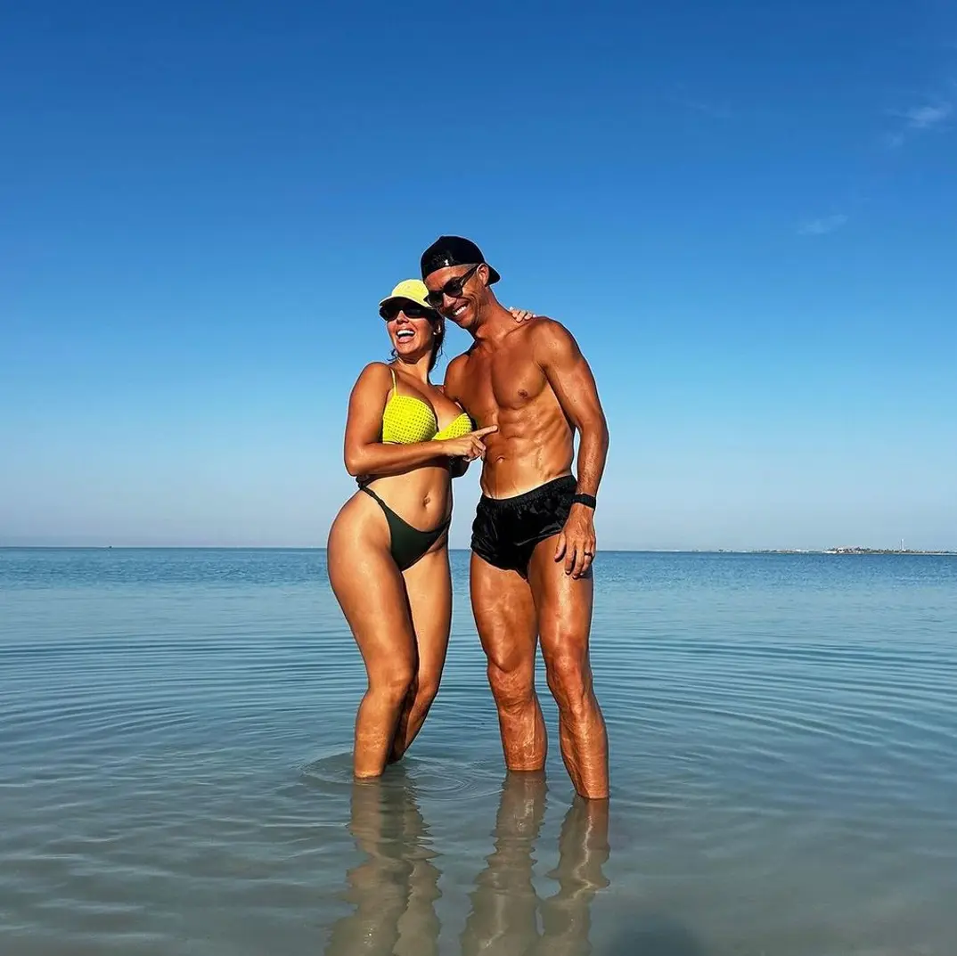 Cristiano Ronaldo and Georgina Rodriguez Enjoy Tropical Family Vacation – Photos