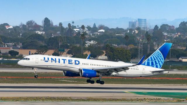 United Airlines Boeing 757 Safely Lands in Denver After Losing Wheel During LA Takeoff