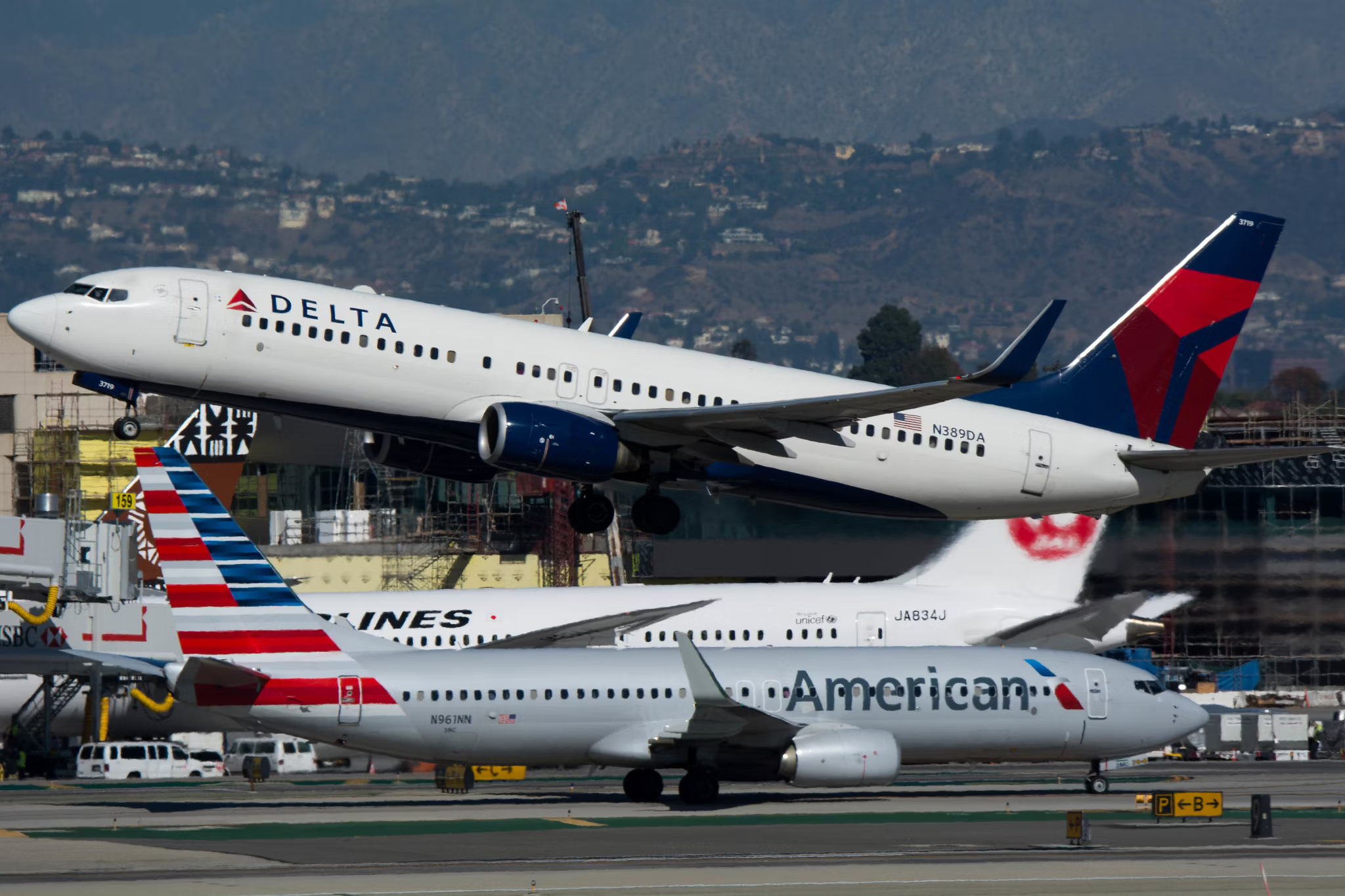 Delta and United Airlines Cancel Flights to Israel Amid Escalating Tensions in the Middle East