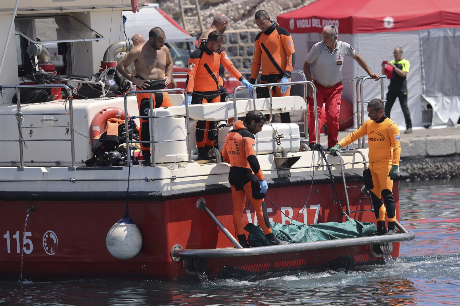 Final Body Recovered from Sunken Superyacht off Sicily