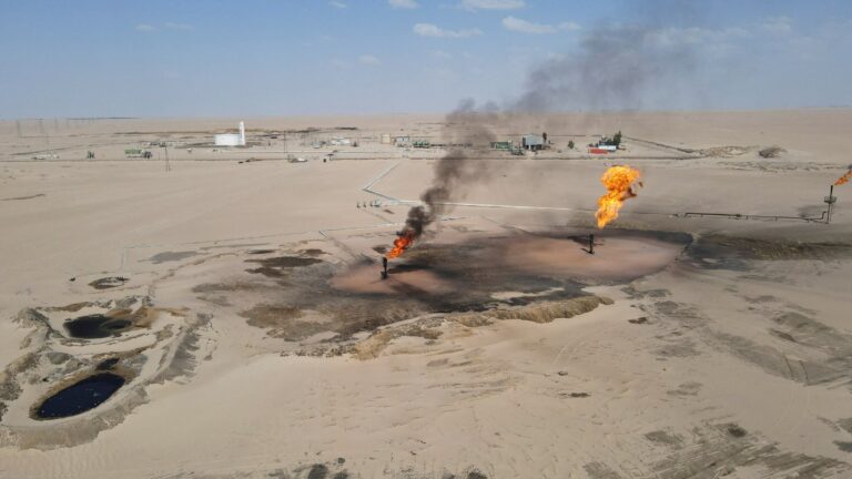 Libya’s Oil Exports Halt as Political Dispute Shuts Down Major Oilfields