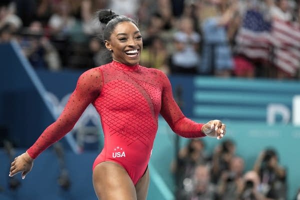 Simone Biles Wins Gold Again, Makes it 10th Olympic Medal in Vault Final