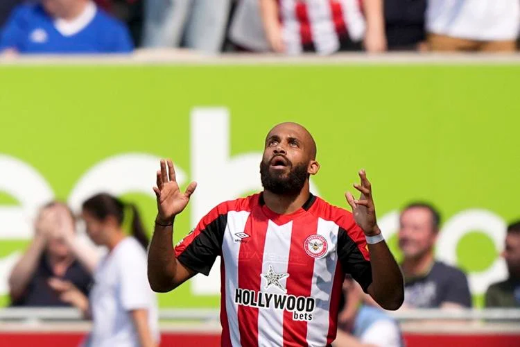 Brentford Secures 2-1 Victory Over Crystal Palace in Premier League Opener