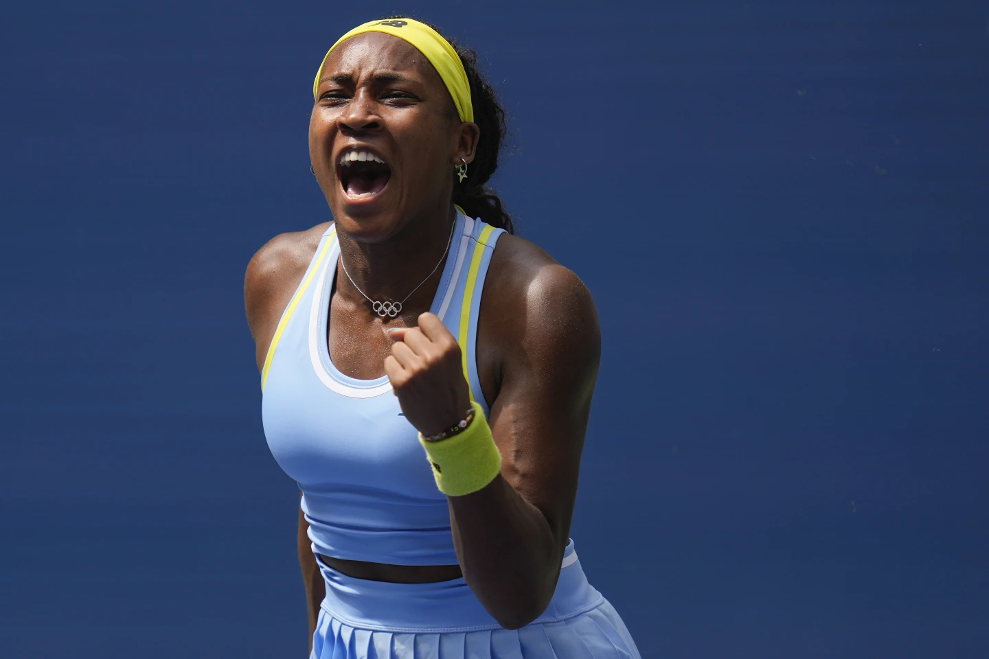 Coco Gauff Rallies to Defeat Elina Svitolina at US Open, Advances to Face Emma Navarro