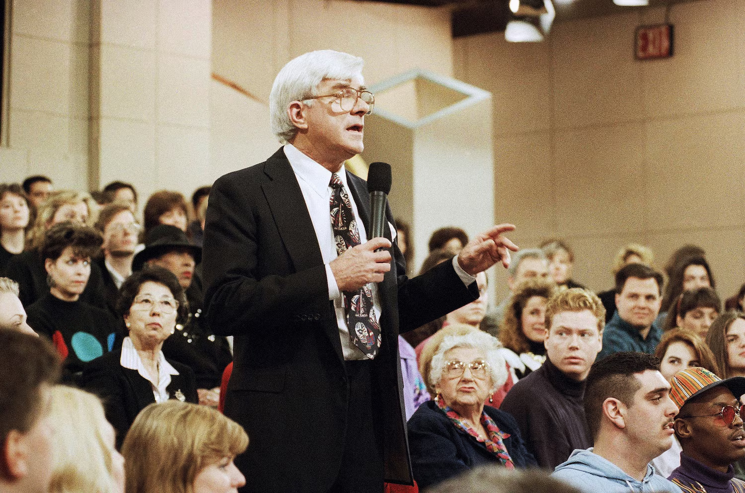 Phil Donahue, Pioneering TV Talk Show Host, Dies at 88