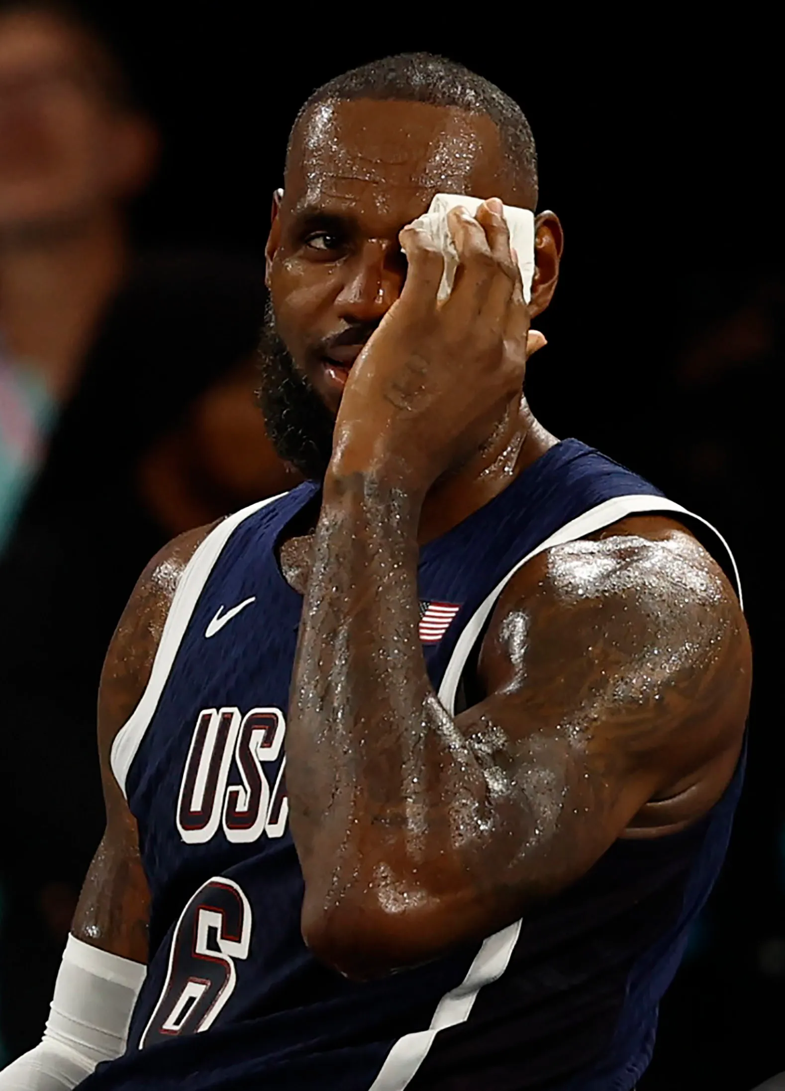 LeBron James Rushed to Locker Room After Face Injury in Paris Olympics Quarterfinal