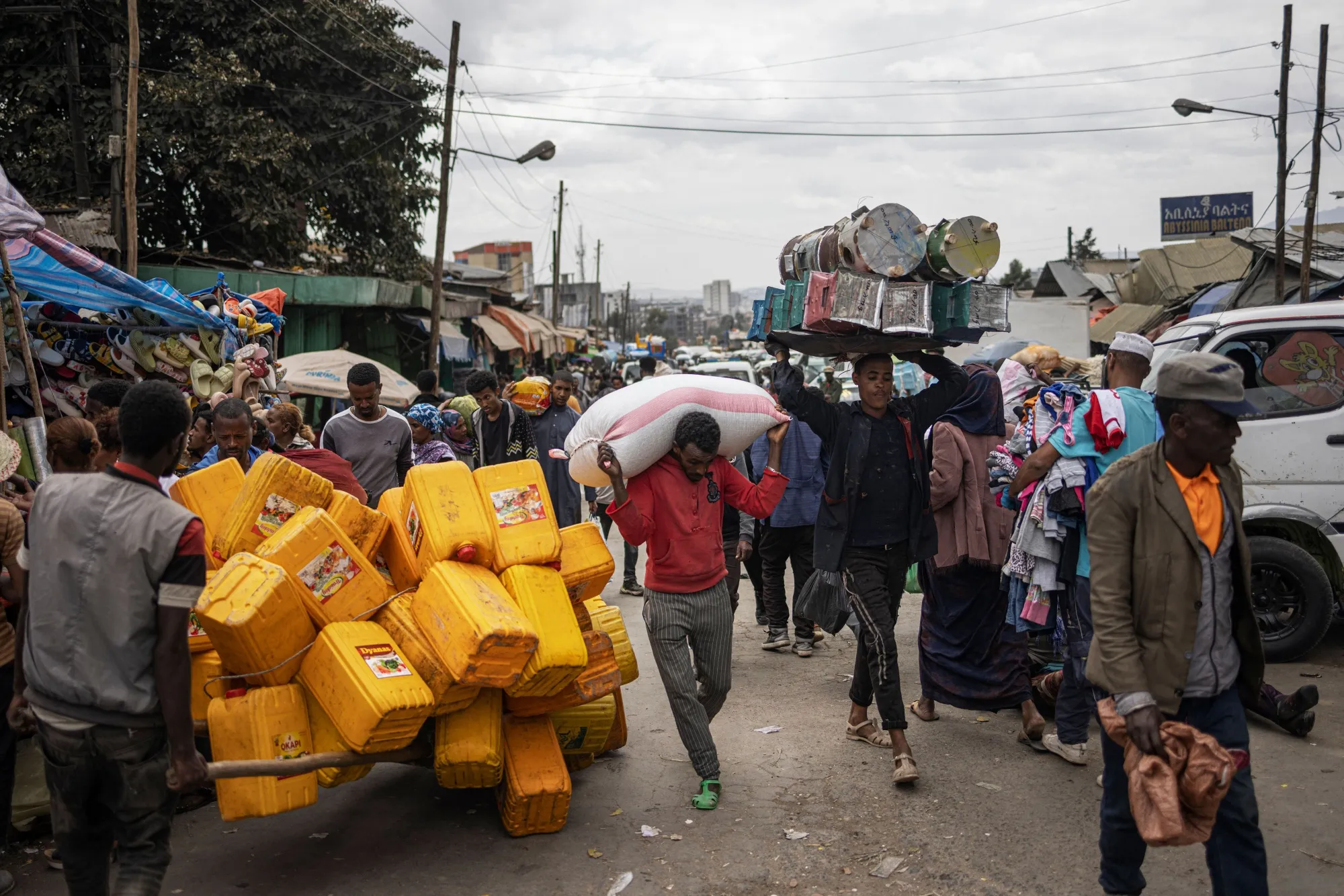 Ethiopia Faces Challenges in $1 Billion Bond Restructuring Effort