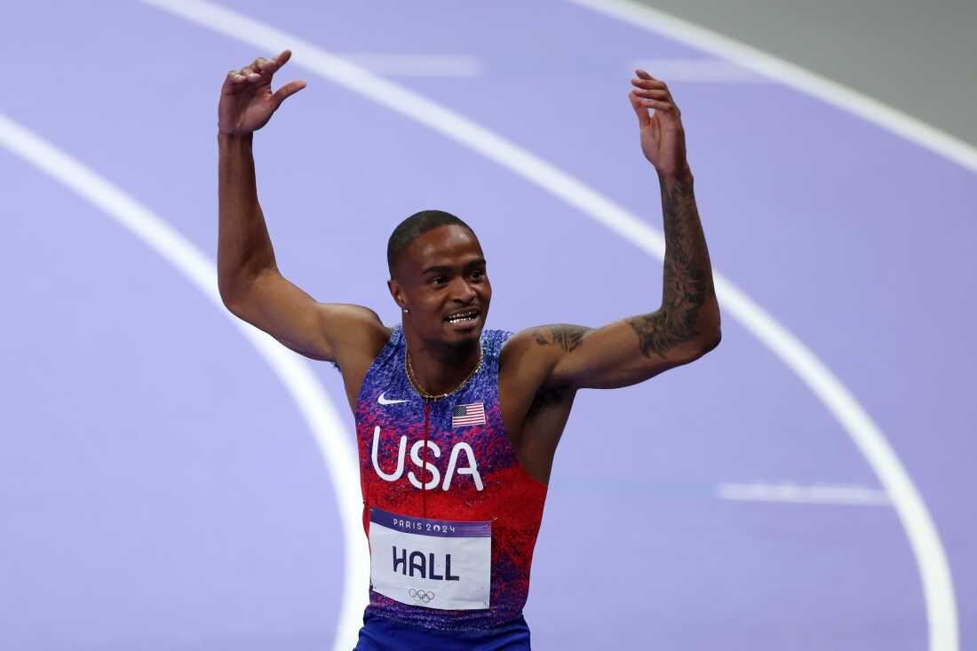 American Quincy Hall Wins Gold Medal in Men’s 400 Meters