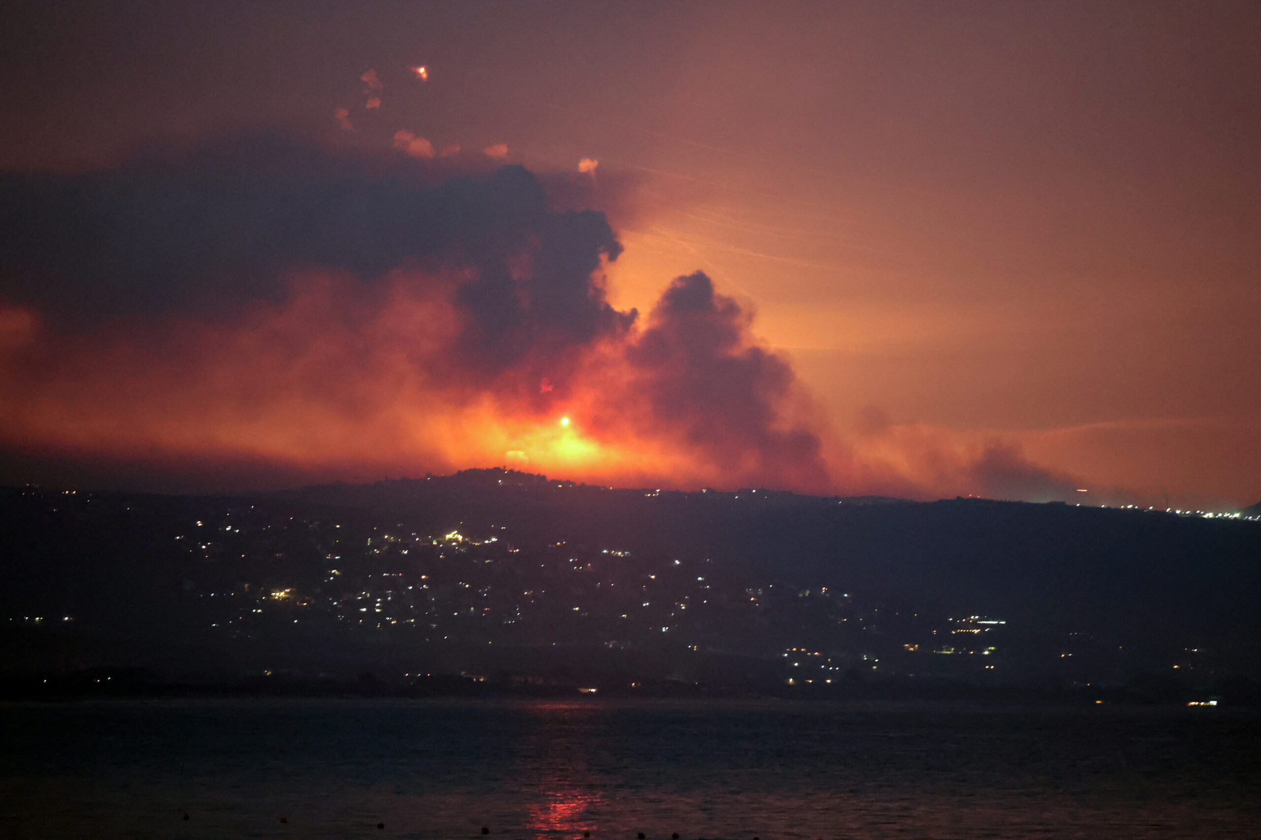 Hamas Launches Rocket Attack on Israel, Sirens Heard in Tel Aviv