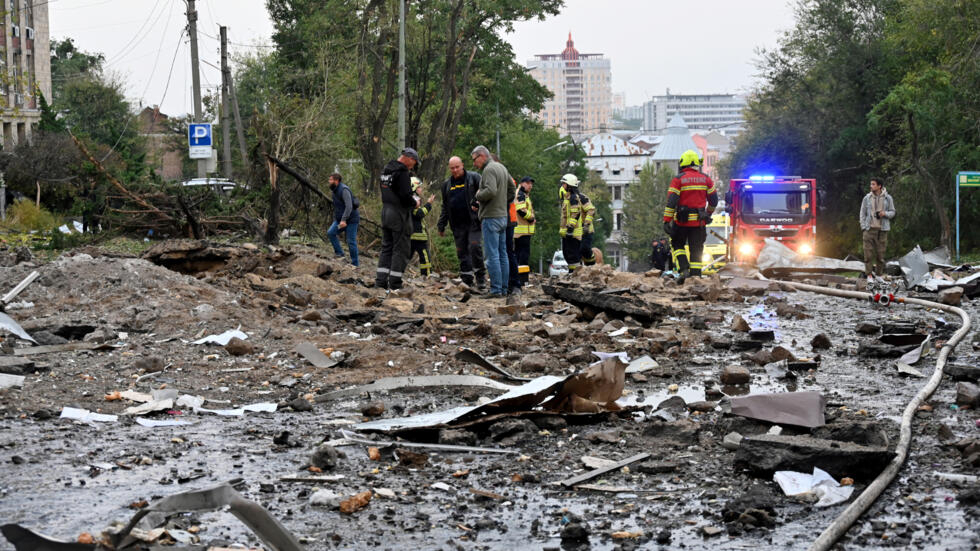 Russian Missile Strikes Ukrainian President’s Hometown Amid Mourning