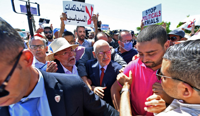 Tunisian Presidential Candidates Accuse Authorities of Political Restrictions and Intimidation