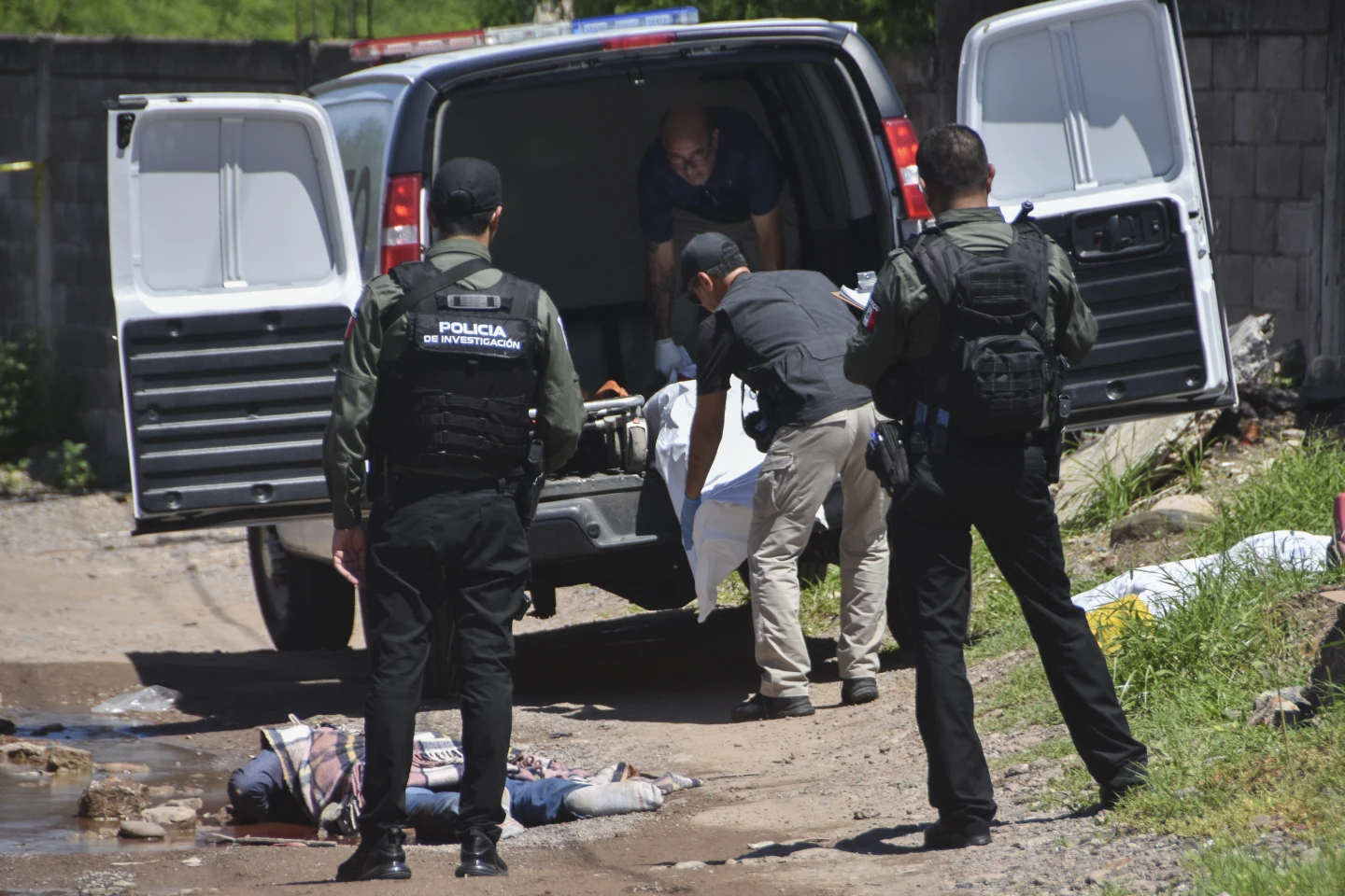 At Least 30 Killed as Sinaloa Cartel Factions Clash in Northern Mexico