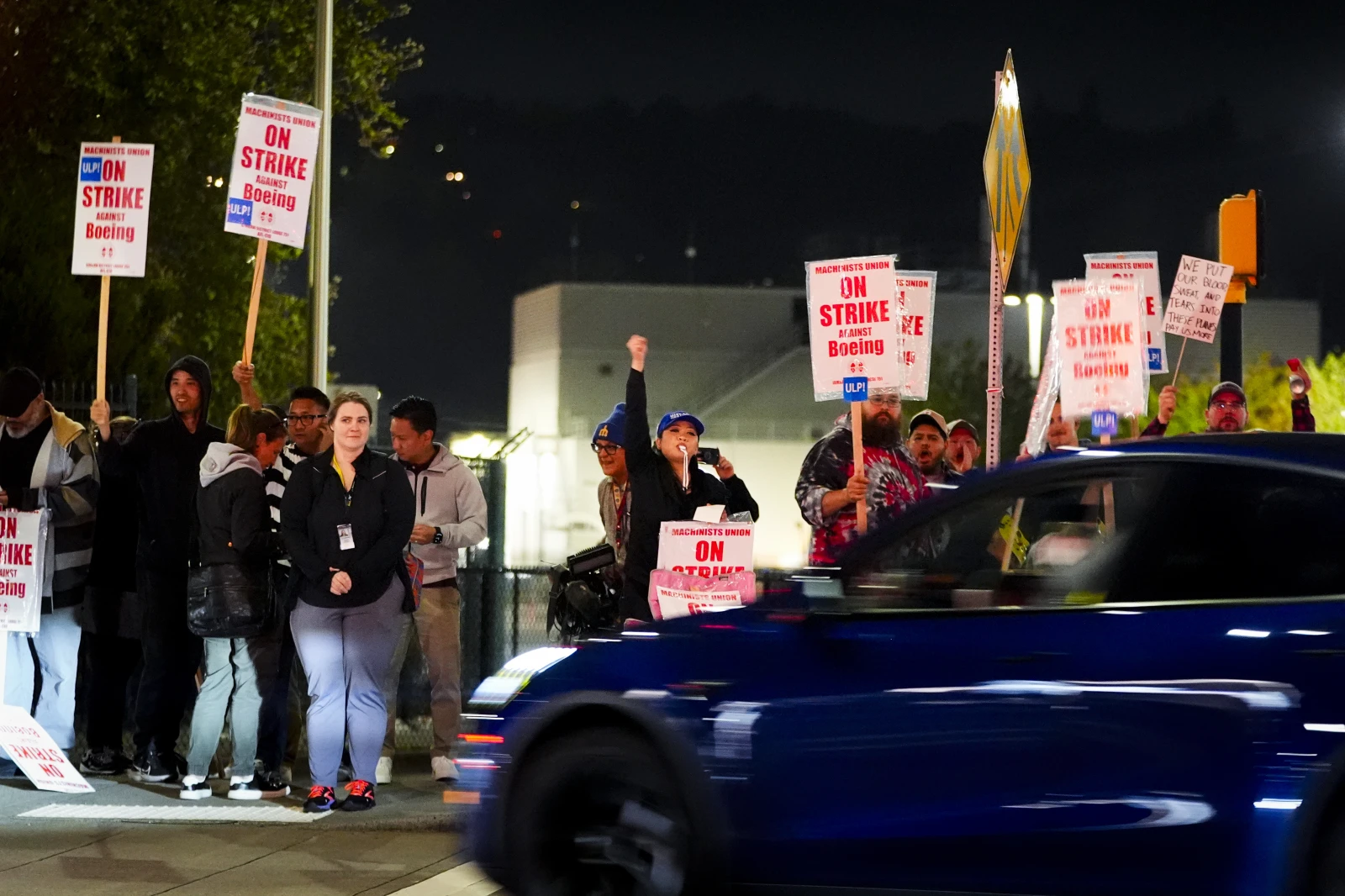 Boeing Machinists Ready for Extended Strike as Contract Negotiations Stall