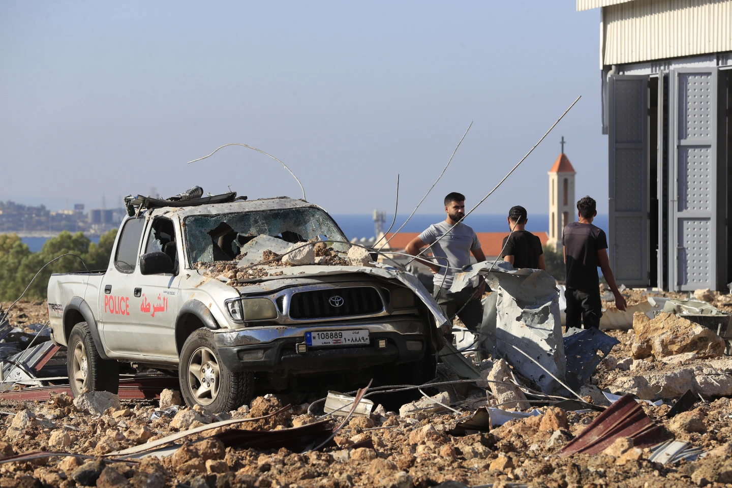 Hezbollah Fires Missile at Tel Aviv in Unprecedented Attack Following Israeli Bombardment of Lebanon