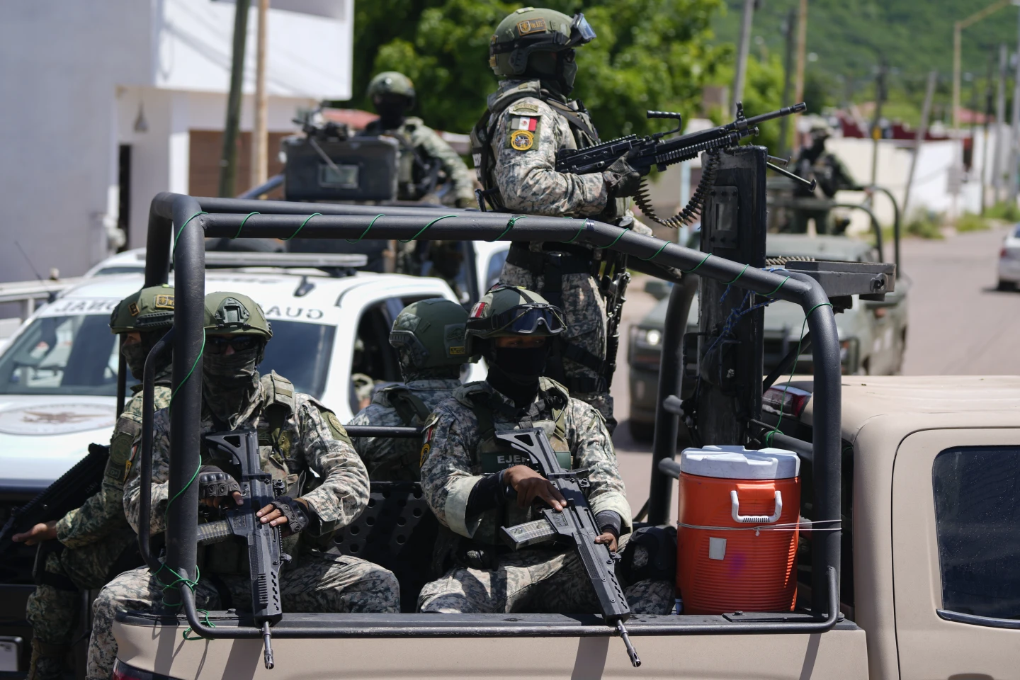 Mexican Army Disarms Culiacan Police Amid Cartel Violence Surge