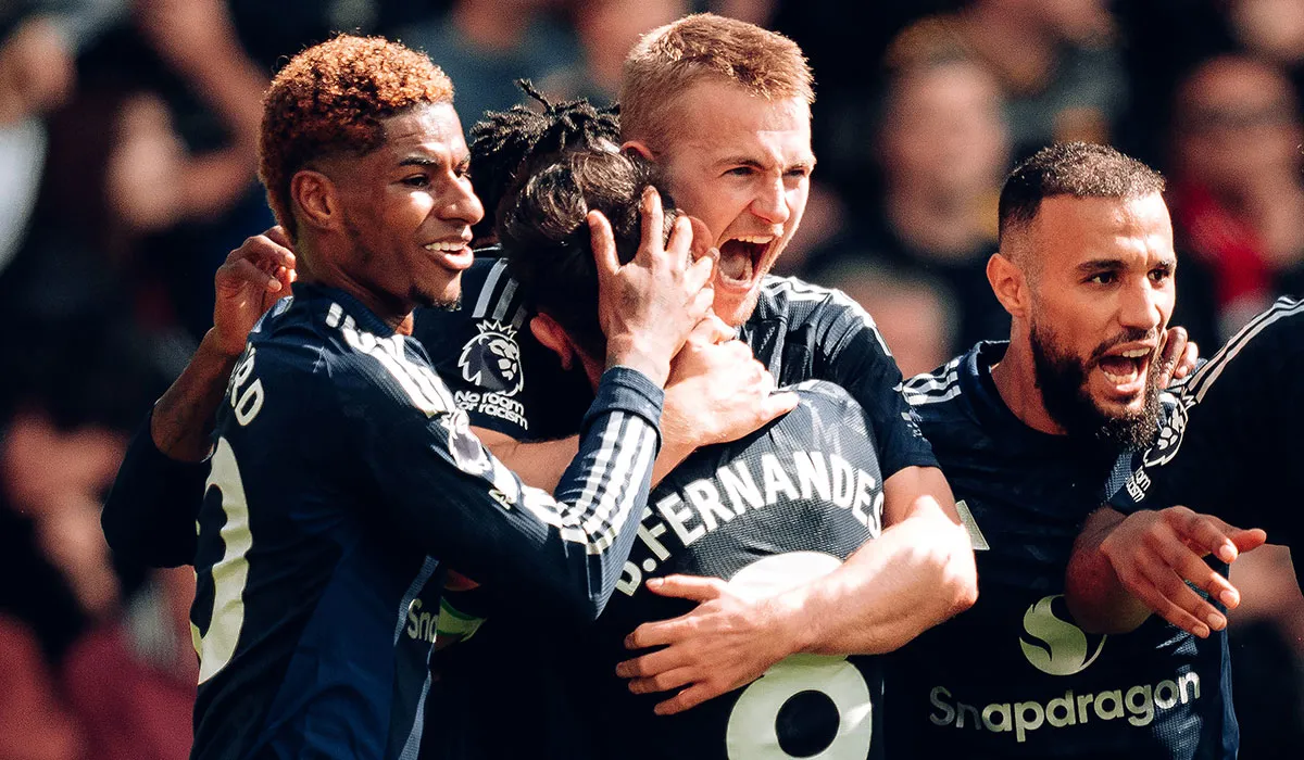 Manchester United Return to Winning Ways with 3-0 Victory at Southampton