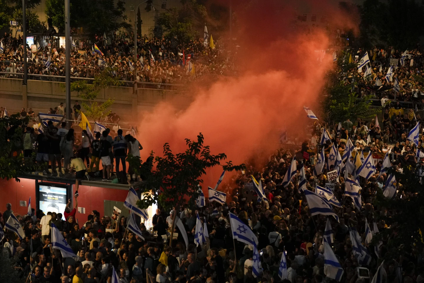 Israelis Protest En Masse After Six More Hostages Found Dead in Gaza