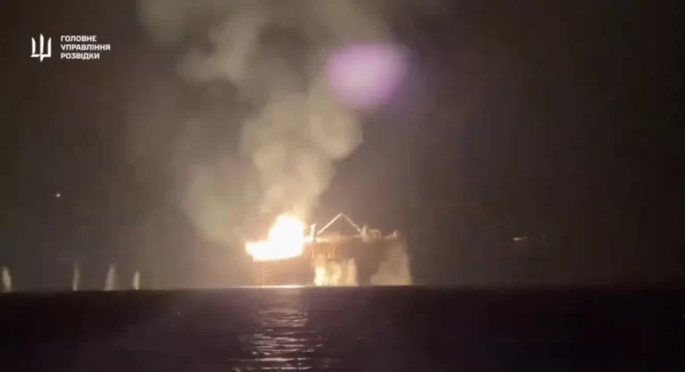 Ukrainian Special Forces Destroy Russian Gas Rig in Black Sea Raid