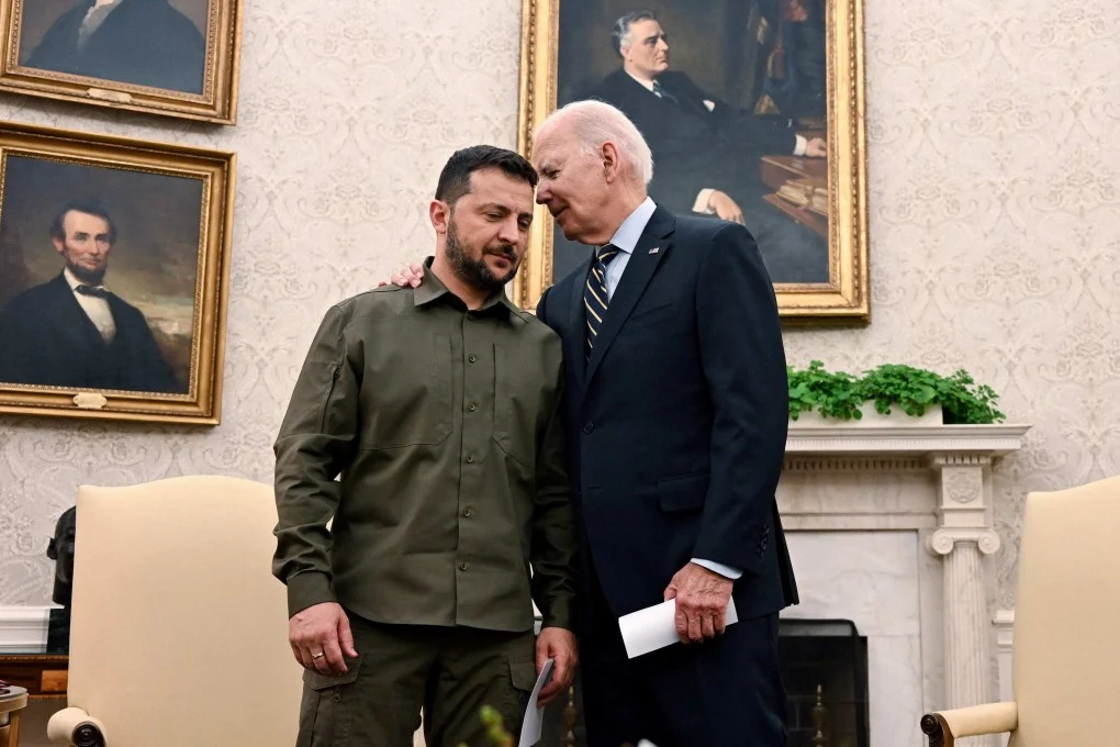 Zelensky Arrives in US to Present Ukraine’s ‘Victory Plan’ to Biden