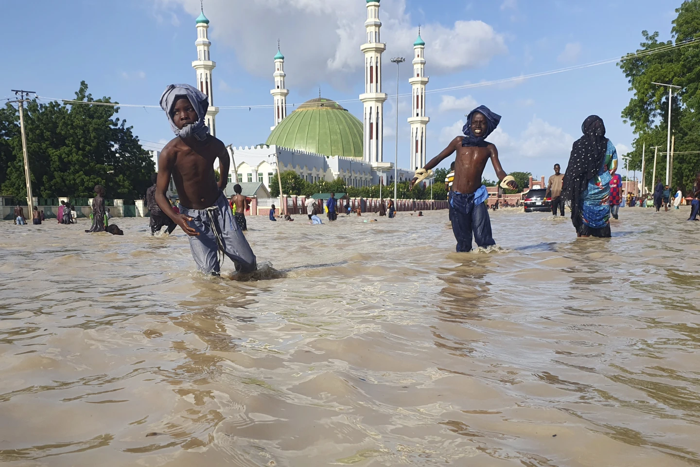 ‘Water is Flooding Everywhere’: Torrential Rains Devastate West and Central Africa, Over 1,000 Dead