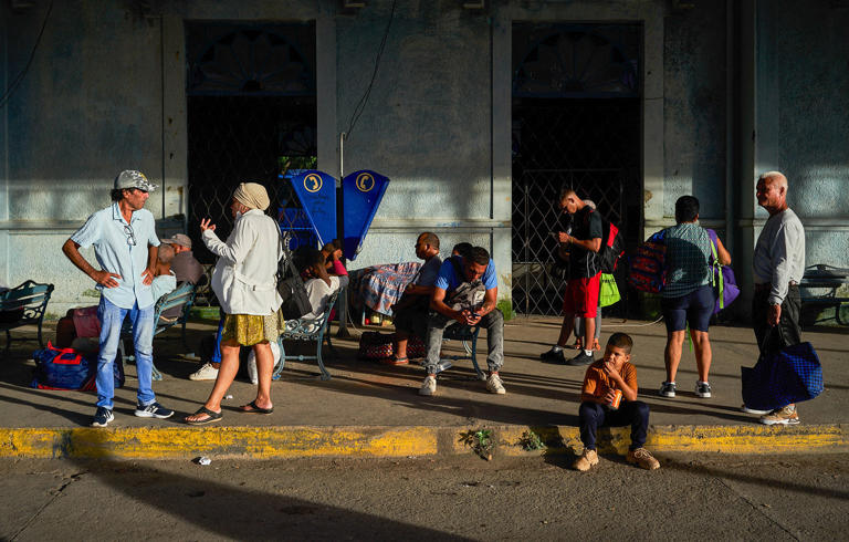 Cuba Begins Restoring Power After Nationwide Blackout Leaves Millions in Darkness