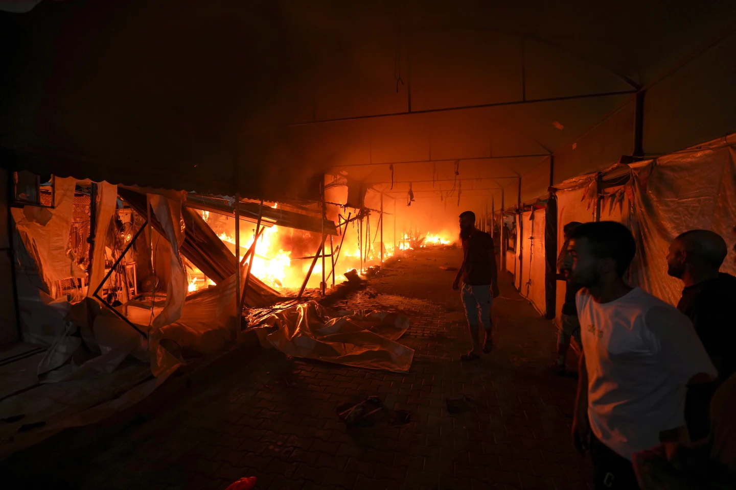 Israeli Airstrike on Gaza Hospital Tent Camp Kills 4, Injures Dozens