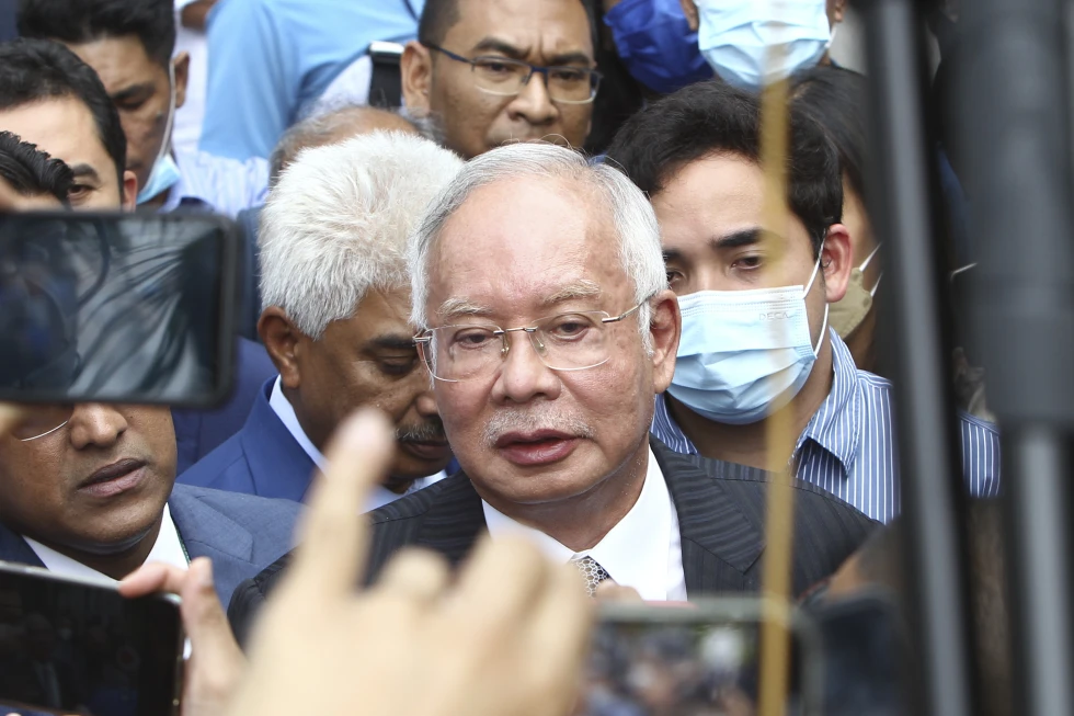 Former Malaysian PM Najib Apologizes for 1MDB Scandal, Maintains Innocence