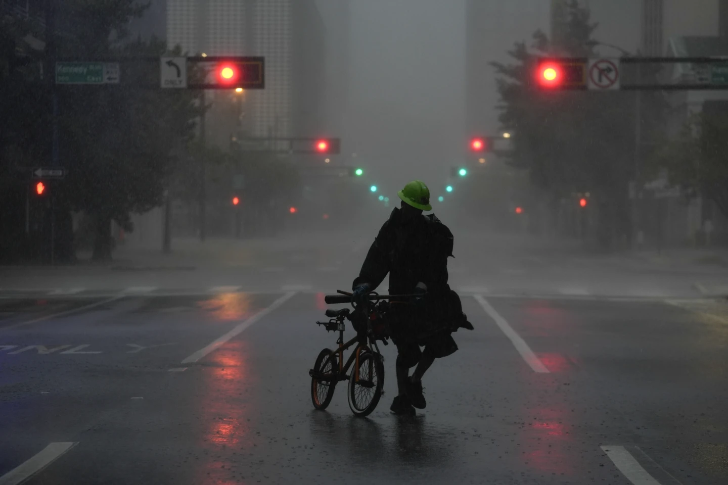 Hurricane Milton Leaves Over 3 Million Without Power in Florida, Causing Deaths and Widespread Flooding