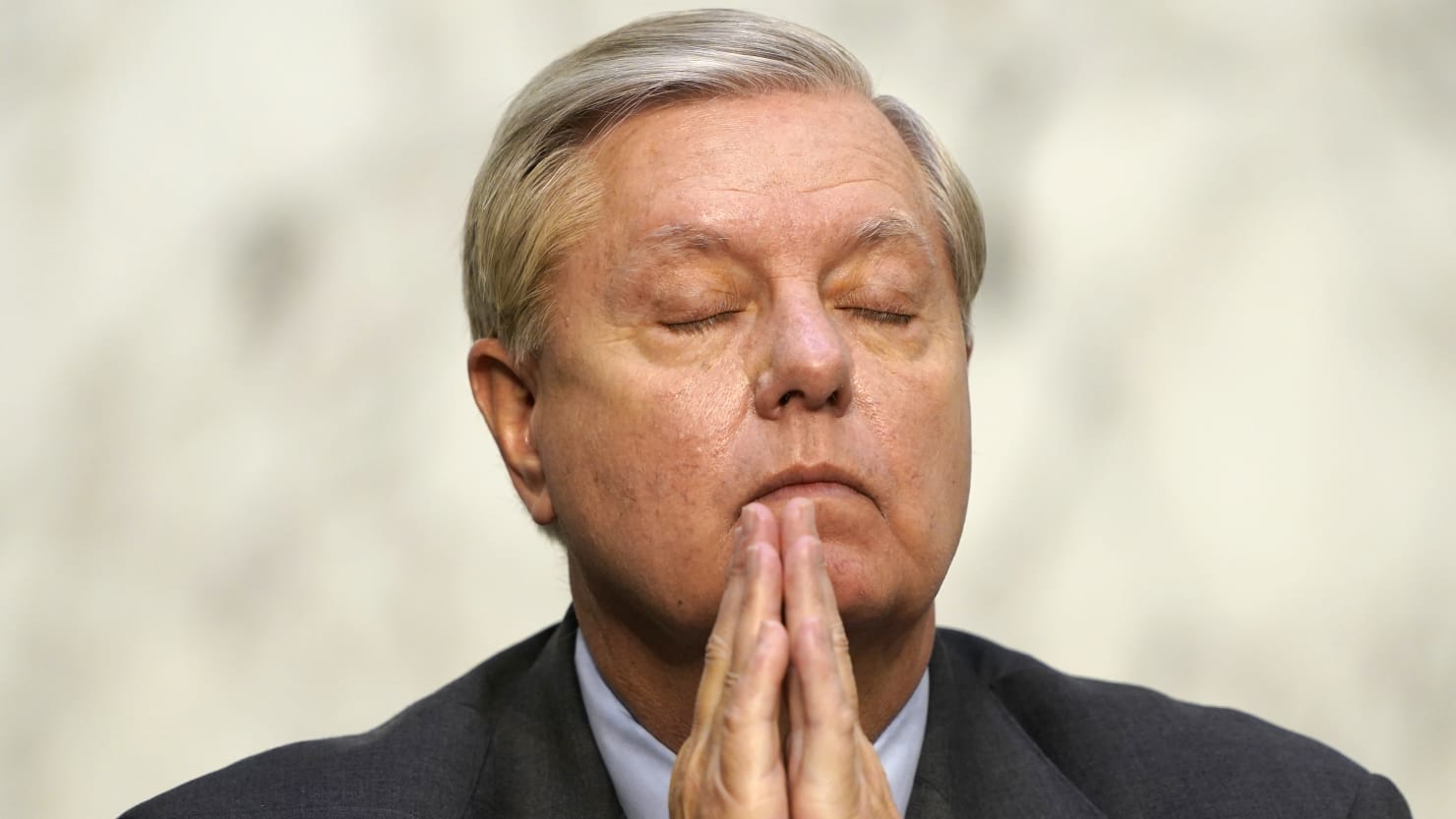 Lindsey Graham Likens Mar-a-Lago to North Korea, Reveals Saudi Prince’s ‘Burner Phones’ – Woodward’s Book