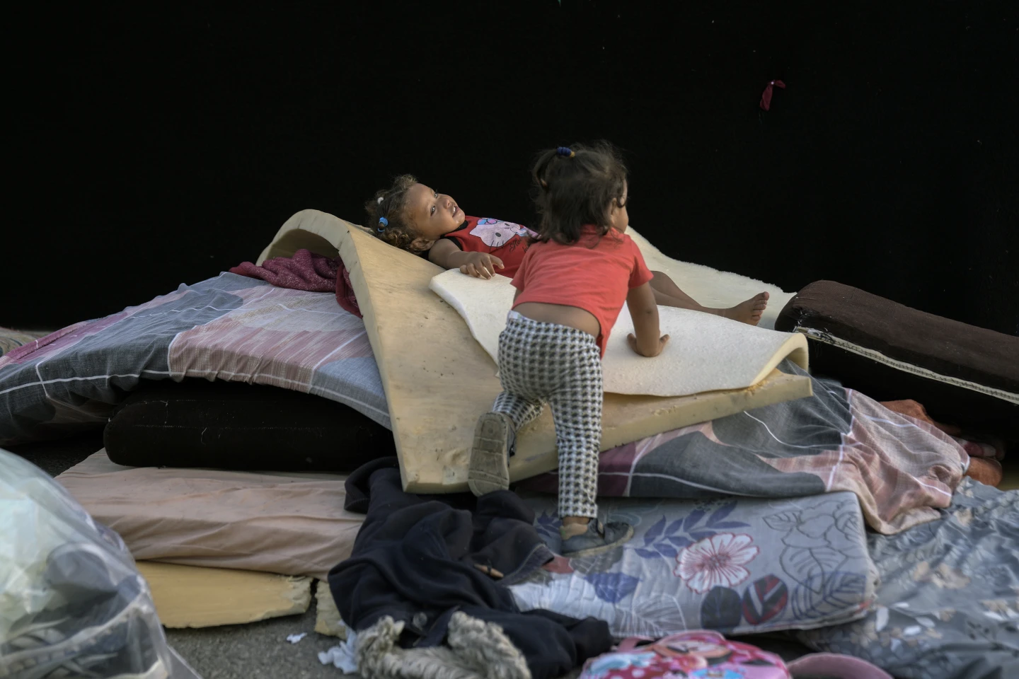 UN Reports Over 400,000 Children Displaced in Lebanon Due to Recent Conflict