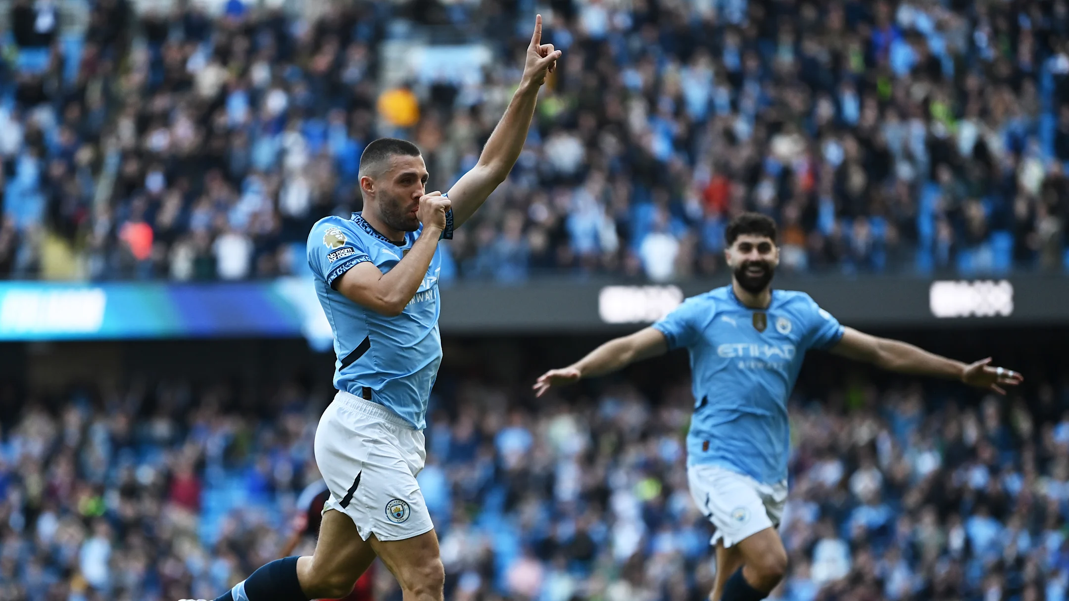 Kovacic Brace Helps Man City Edge Fulham in Thrilling 3-2 Win