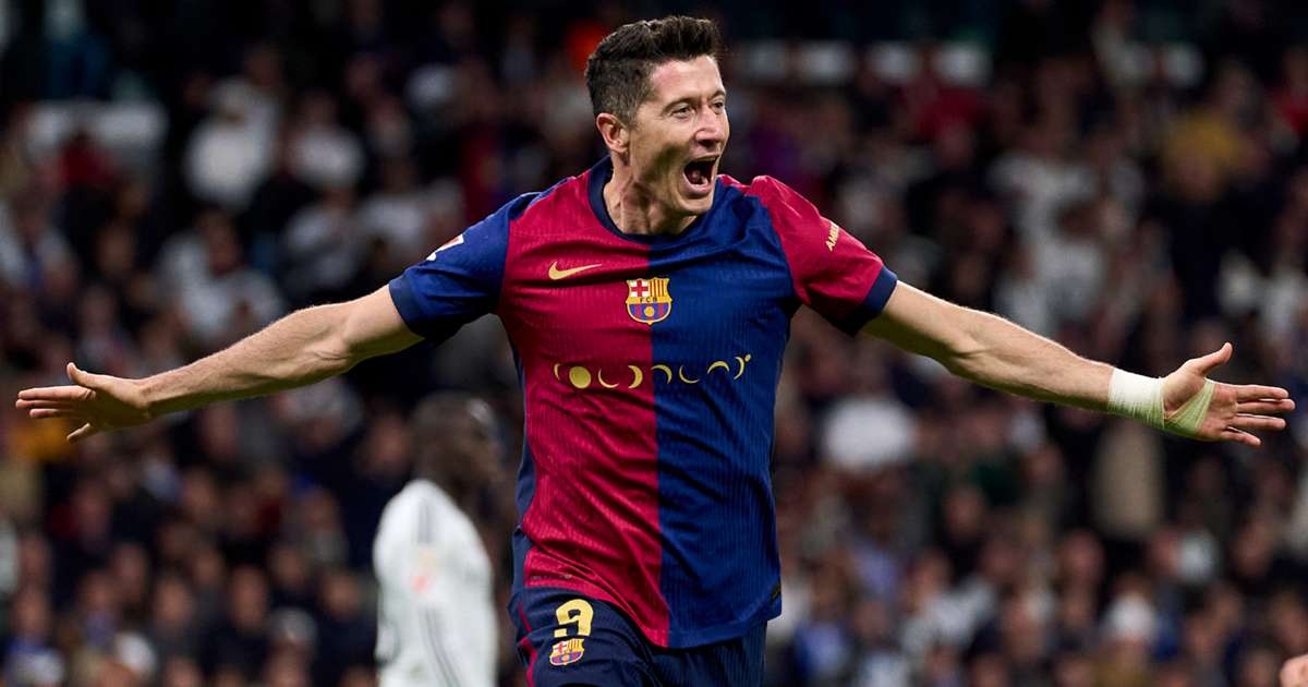 Lewandowski Double Leads Barcelona to Resounding 4-0 Victory Over Real Madrid in El Clasico