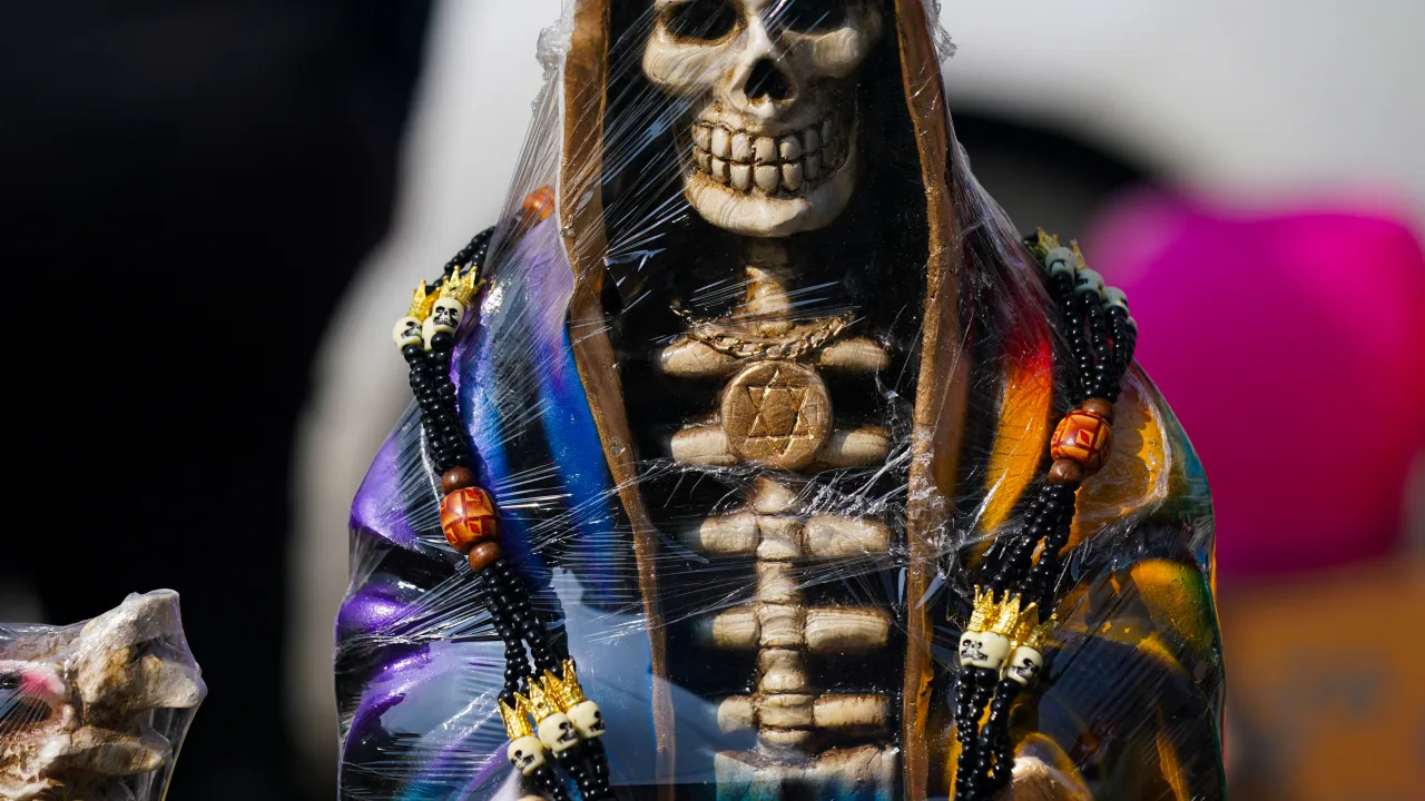 Leader of Mexican ‘Santa Muerte’ Cult Killed at Altar