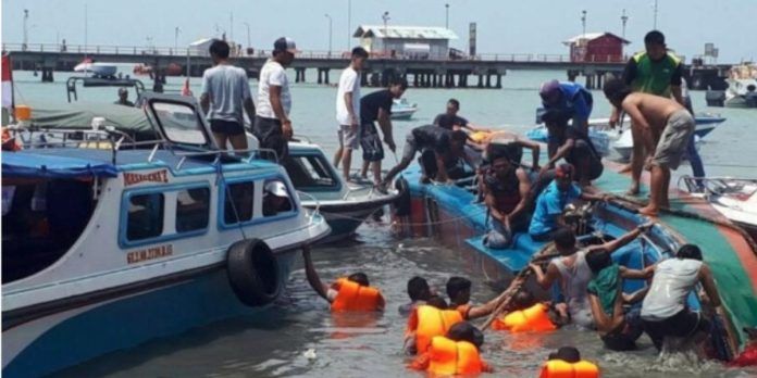 5 Dead, 20 Missing After Nigerian Boat Capsizes