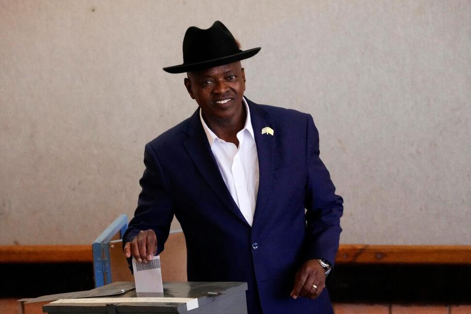 Botswana’s President Masisi Concedes Defeat as Opposition Sweeps to Landslide Victory