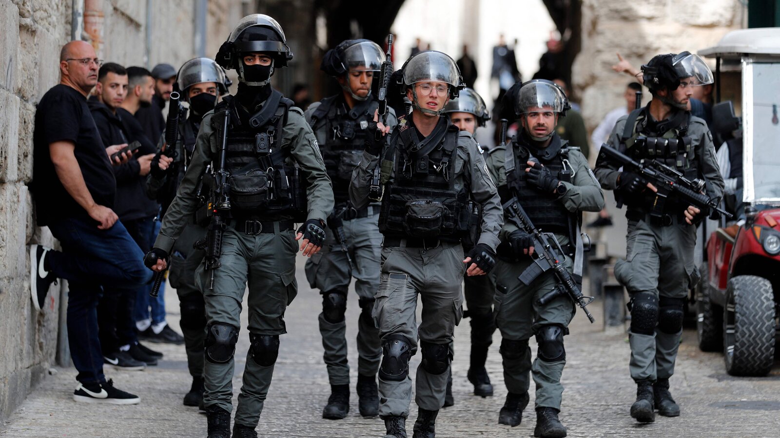 Israeli Police Detain French Guards at Jerusalem Church, Sparking Diplomatic Row