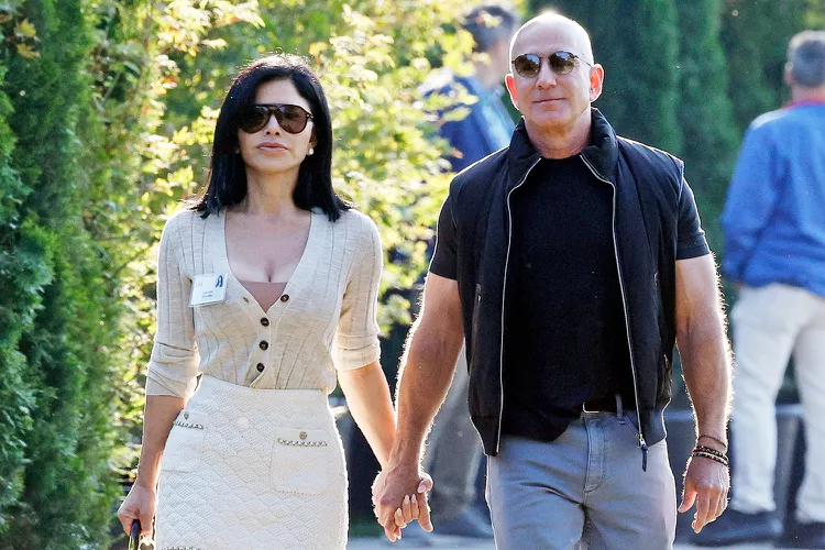 Jeff Bezos, Lauren Sanchez Plan ‘Extravagant’ Winter Wedding in Aspen